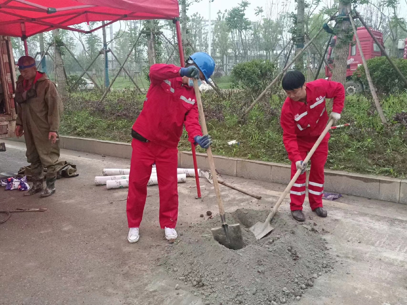 天等管道疏通哪家好】及时进行市政管道清淤