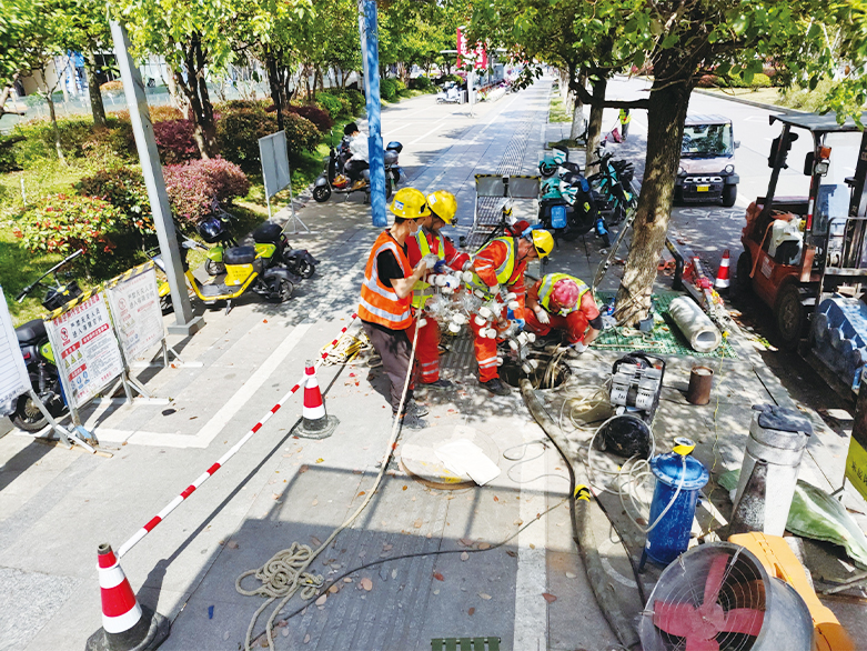  天等UV-CIPP紫外光固化修复